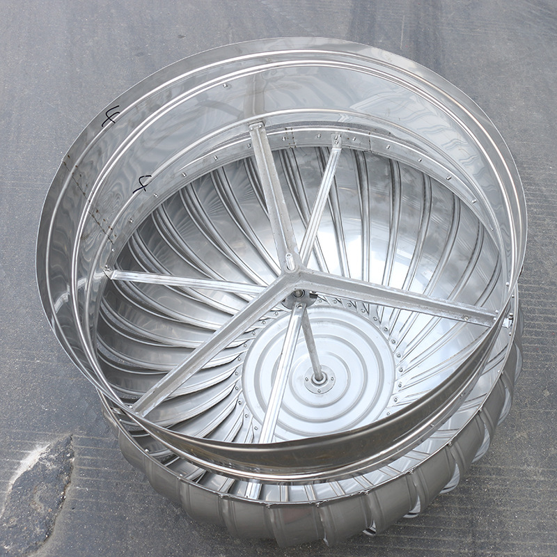 車間水簾風(fēng)扇負(fù)壓風(fēng)機(jī)+降溫水簾通風(fēng)降溫系統(tǒng)、環(huán)保空調(diào)降溫(廠房常用方法)不管是負(fù)壓風(fēng)機(jī)+降溫水簾通風(fēng)降溫系統(tǒng)，或者是環(huán)保空調(diào)，這兩種方式都是采用水蒸發(fā)式制冷的原理運(yùn)行。這兩類產(chǎn)品的特點(diǎn)是運(yùn)行費(fèi)用低，只需要空調(diào)的1/8，投資少，購(gòu)買成本只需要空調(diào)的四分之一，同時(shí)安裝簡(jiǎn)便，工廠的員工就可以自己進(jìn)行維護(hù)，為關(guān)鍵的是使用效果好。