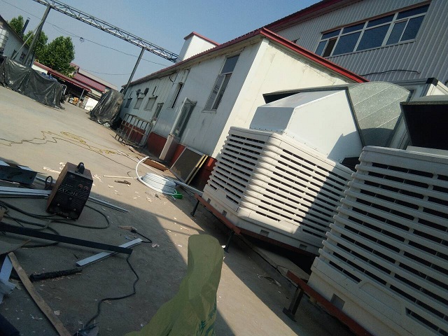 高效冷風(fēng)機(jī)，濕簾風(fēng)機(jī)，負(fù)壓風(fēng)機(jī)降溫哪種好