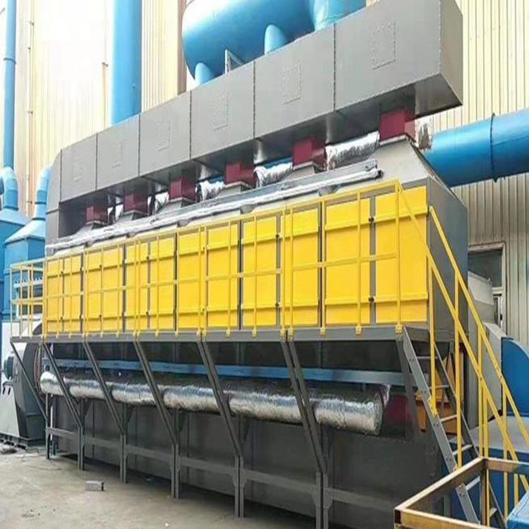 采用通過(guò)“沸石轉(zhuǎn)輪/活性炭吸附濃縮+RTO處理工藝”先濃縮再高溫分解和破壞廢氣中的有害成分，以達(dá)到《大氣污染物綜合排放標(biāo)準(zhǔn)》（GB16297-1996）排放要求。